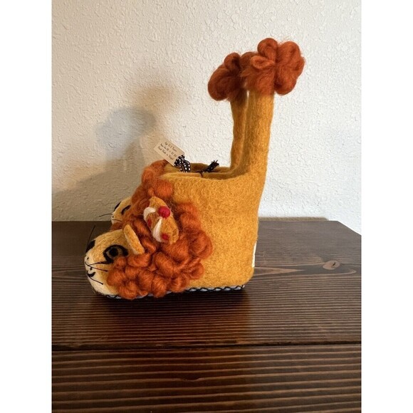 Leopold the Lion Slippers Hand Made Nepal Himalayas 100% Merino Wool 0-1 Y - Picture 3 of 5